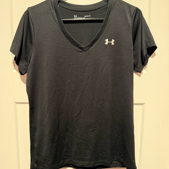 Under Armour Tops - Under Armour Black V-Neck Performance Short Sleeve Tee
